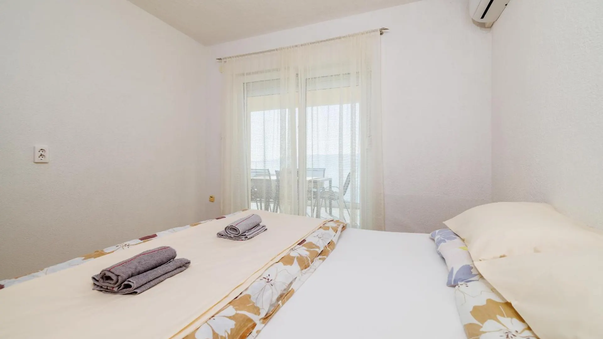 Apartmani Tijana Novi Vinodolski 0*,  Κροατία