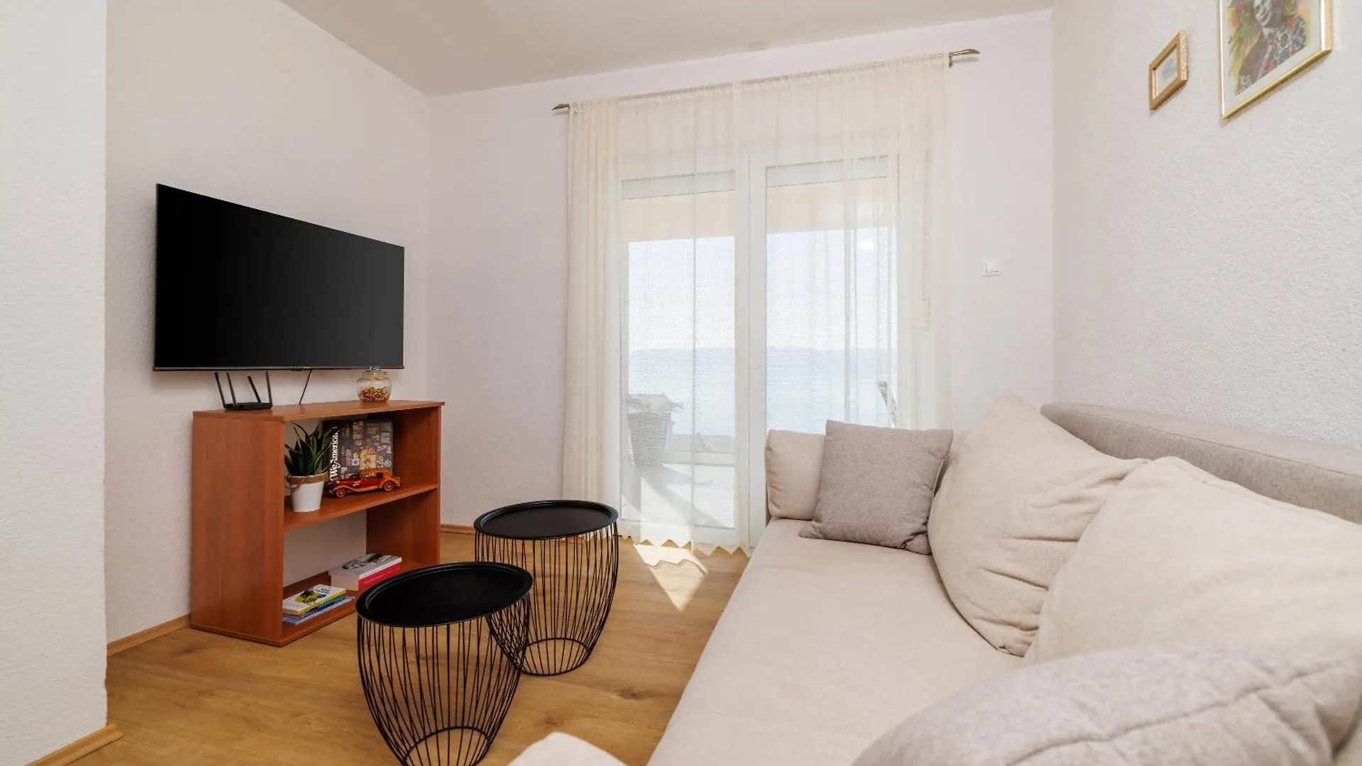 Apartmani Tijana Novi Vinodolski 0*,  Κροατία