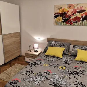 Eugenia Apartman Pula